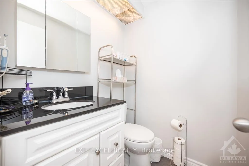 Photo 17 of 7858 Decarie Drive, Ottawa, Orleans Wood — HOMEH