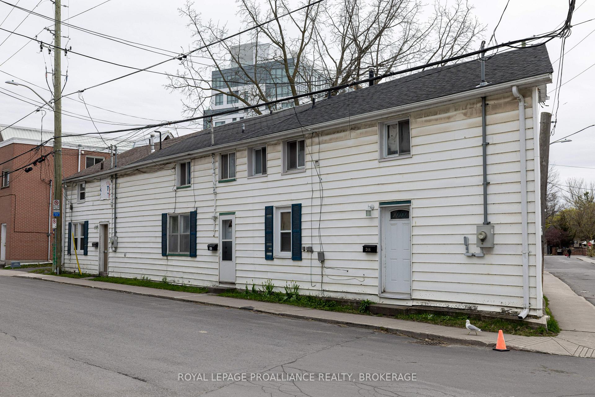 Front of 242 Colborne Street