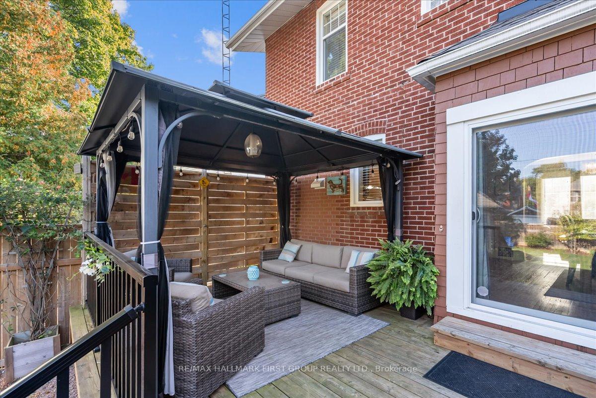 Photo 3 of 465 Masson Street, Oshawa, O'Neill — HOMEH