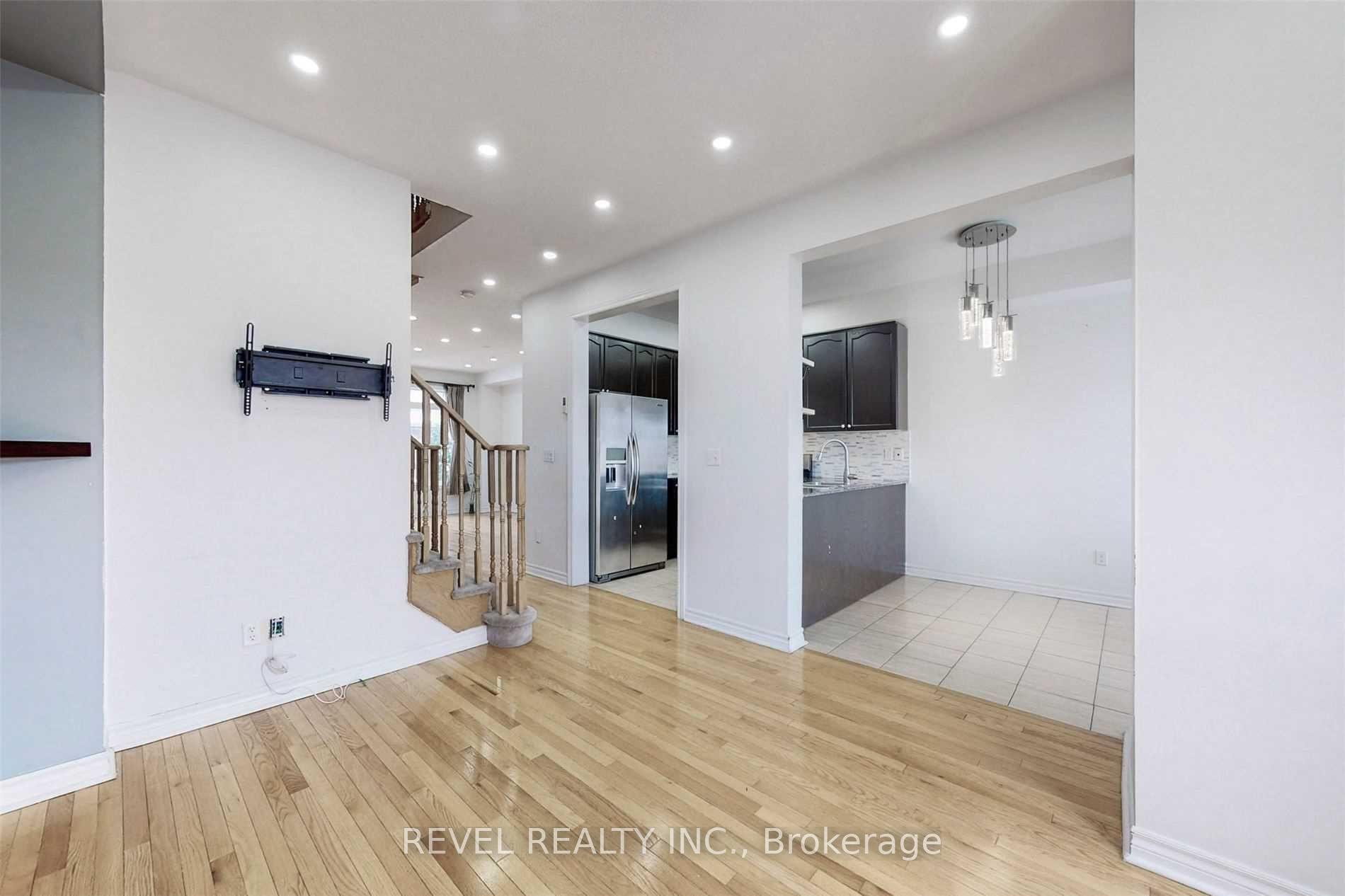Photo 14 of 2448 Earl Grey Avenue, Pickering, Duffin Heights — HOMEH