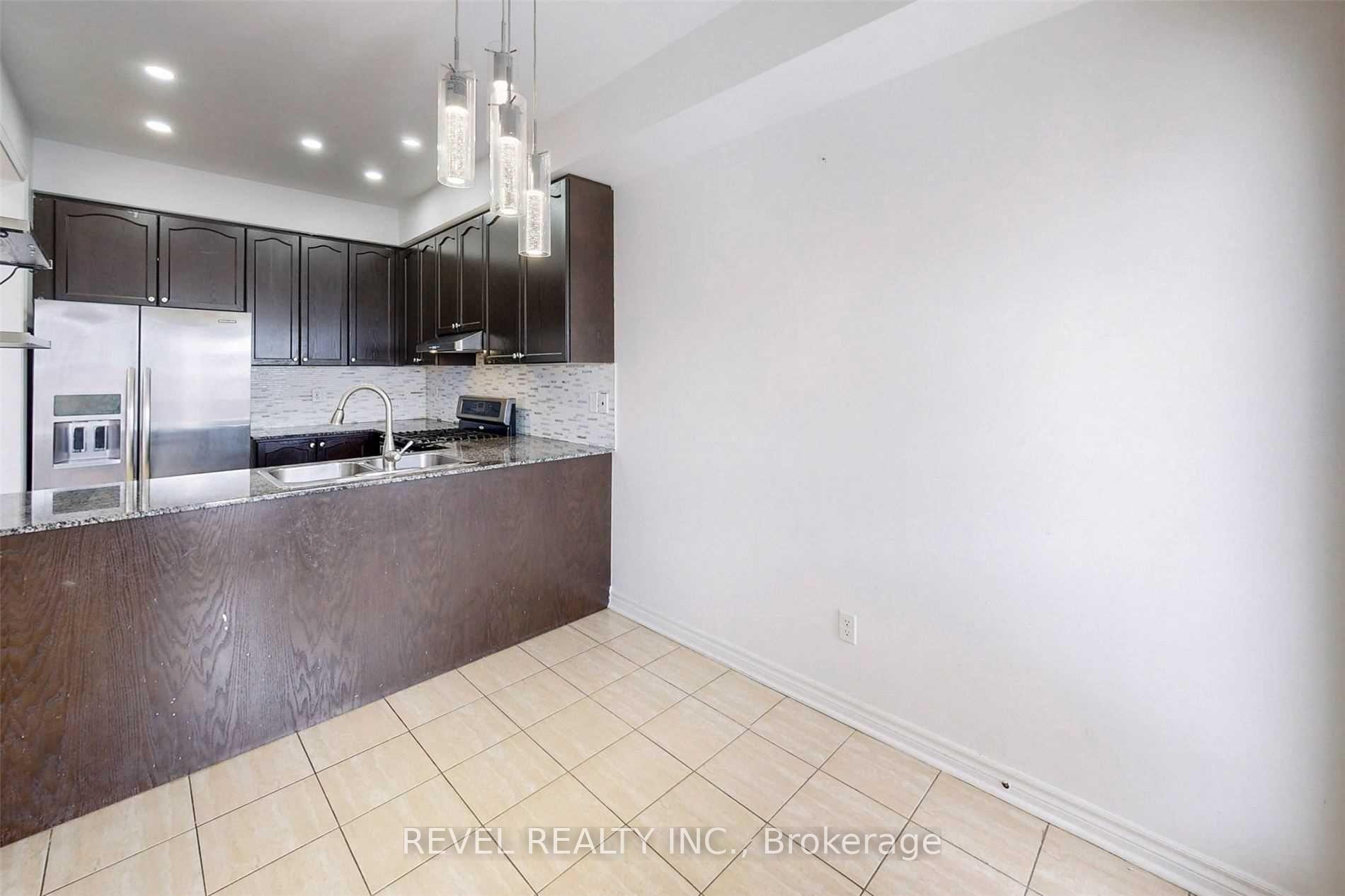 Photo 15 of 2448 Earl Grey Avenue, Pickering, Duffin Heights — HOMEH