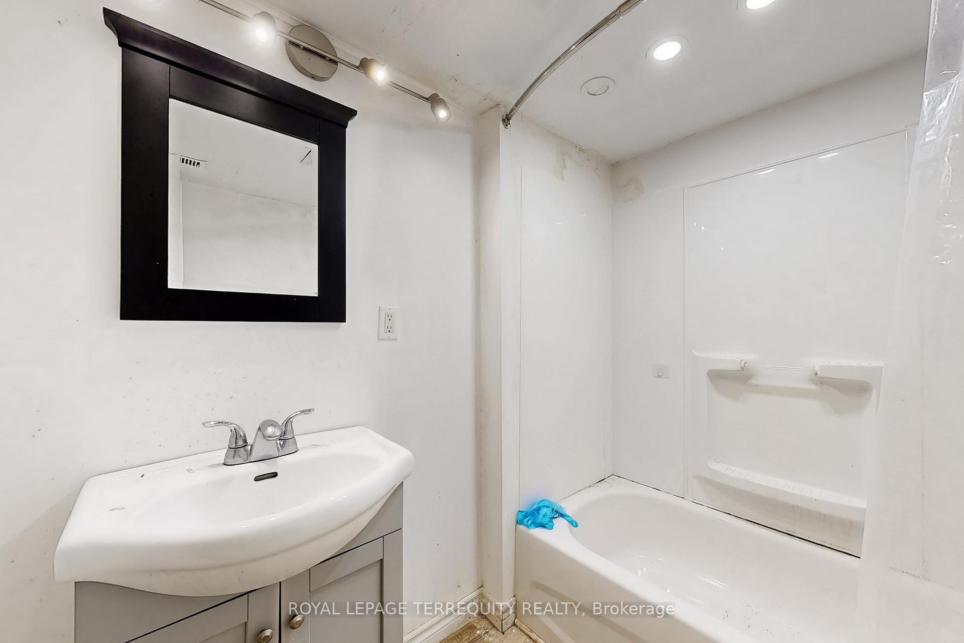 Photo 22 of 631 Annland Street, Pickering, Bay Ridges — HOMEH