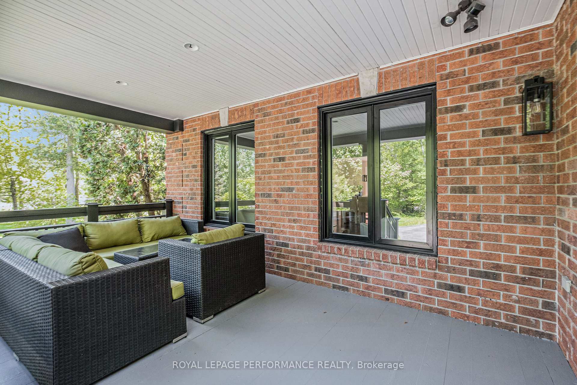 Photo 1 of 1630 Royal Orchard Drive, Ottawa, Cumberland Estates — HOMEH