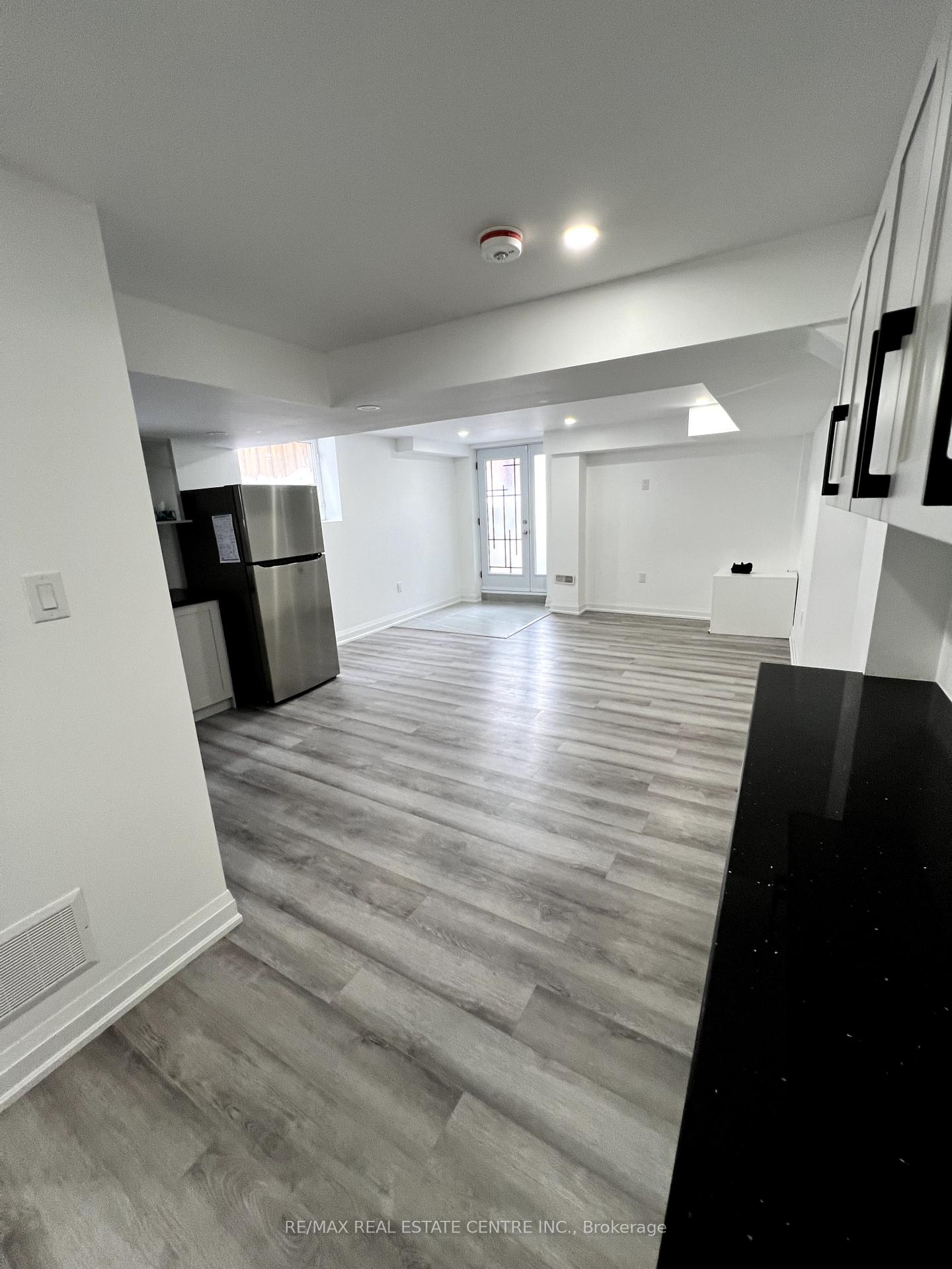 Photo 11 of Unit Basement, 660 Peacock Lane, Milton, Beaty — HOMEH