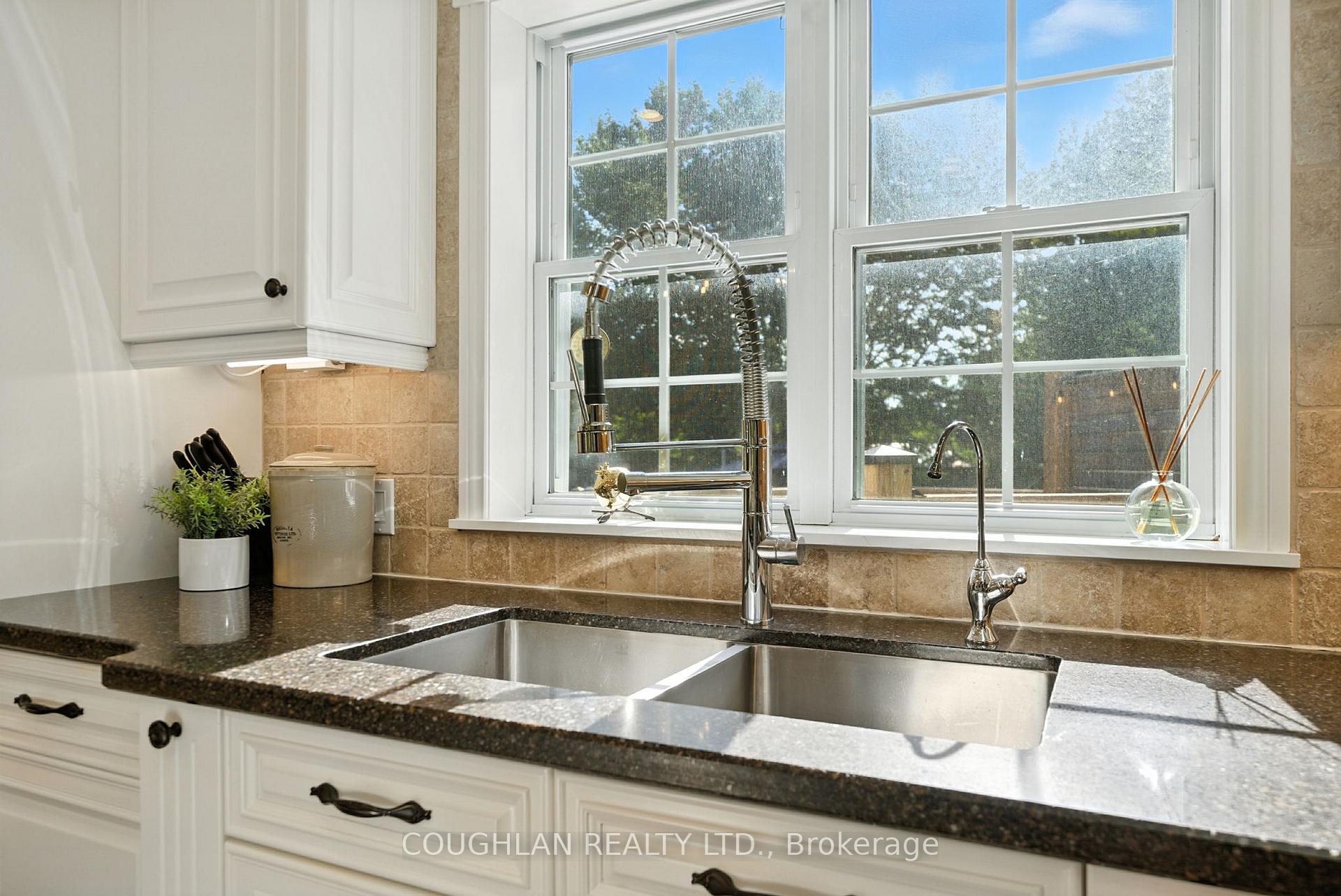 Photo 12 of 4986 Canso Drive, Pickering, Rural Pickering — HOMEH