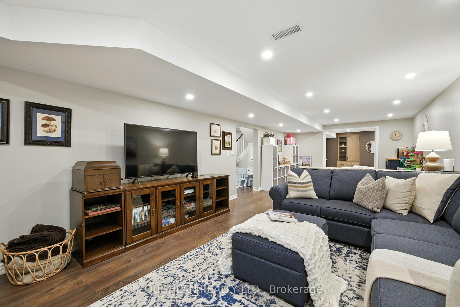 Photo 37 of 4986 Canso Drive, Pickering, Rural Pickering — HOMEH
