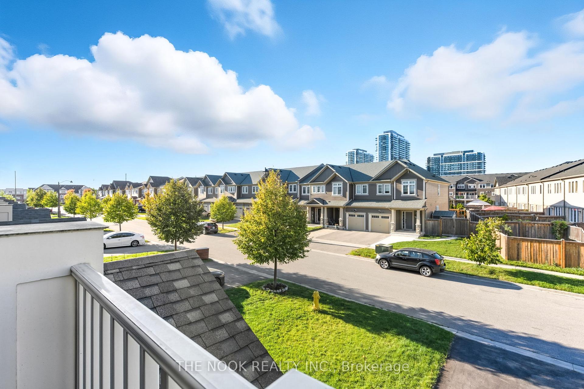 Photo 3 of 12 Tabaret Crescent, Oshawa, Windfields — HOMEH