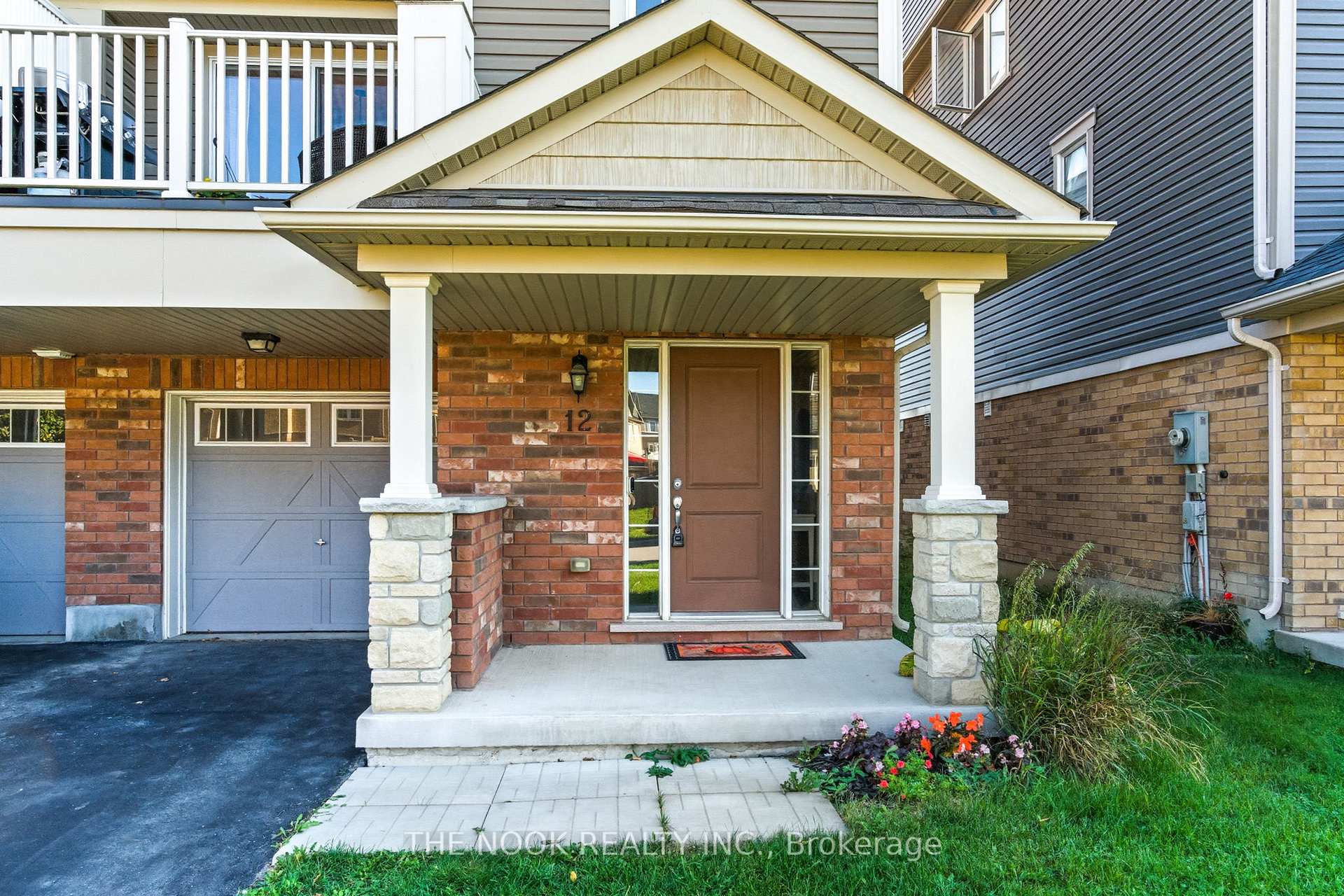 Photo 4 of 12 Tabaret Crescent, Oshawa, Windfields — HOMEH