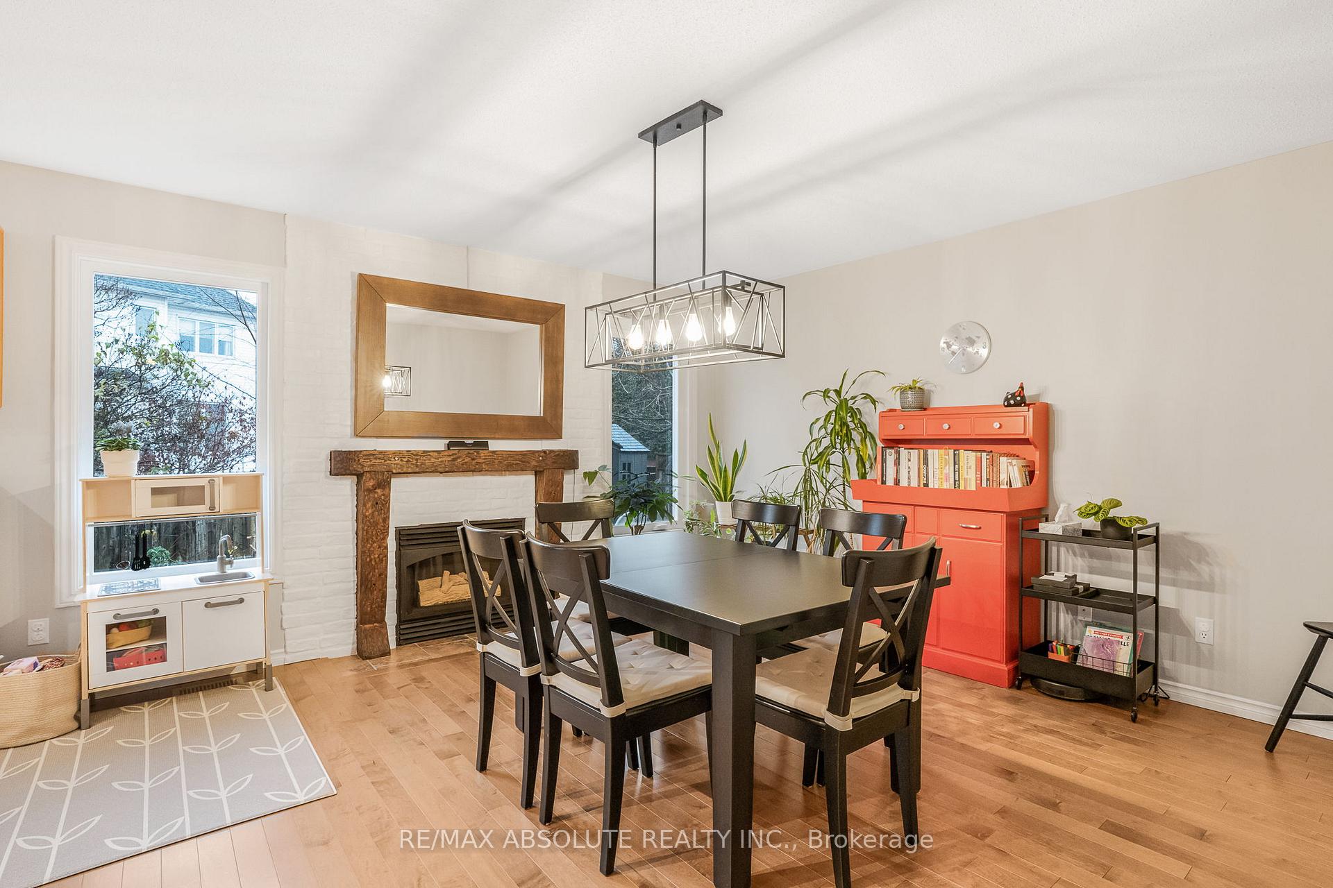 Photo 8 of 6042 Longleaf Drive, Ottawa, Chapel Hill South - Orleans Village — HOMEH
