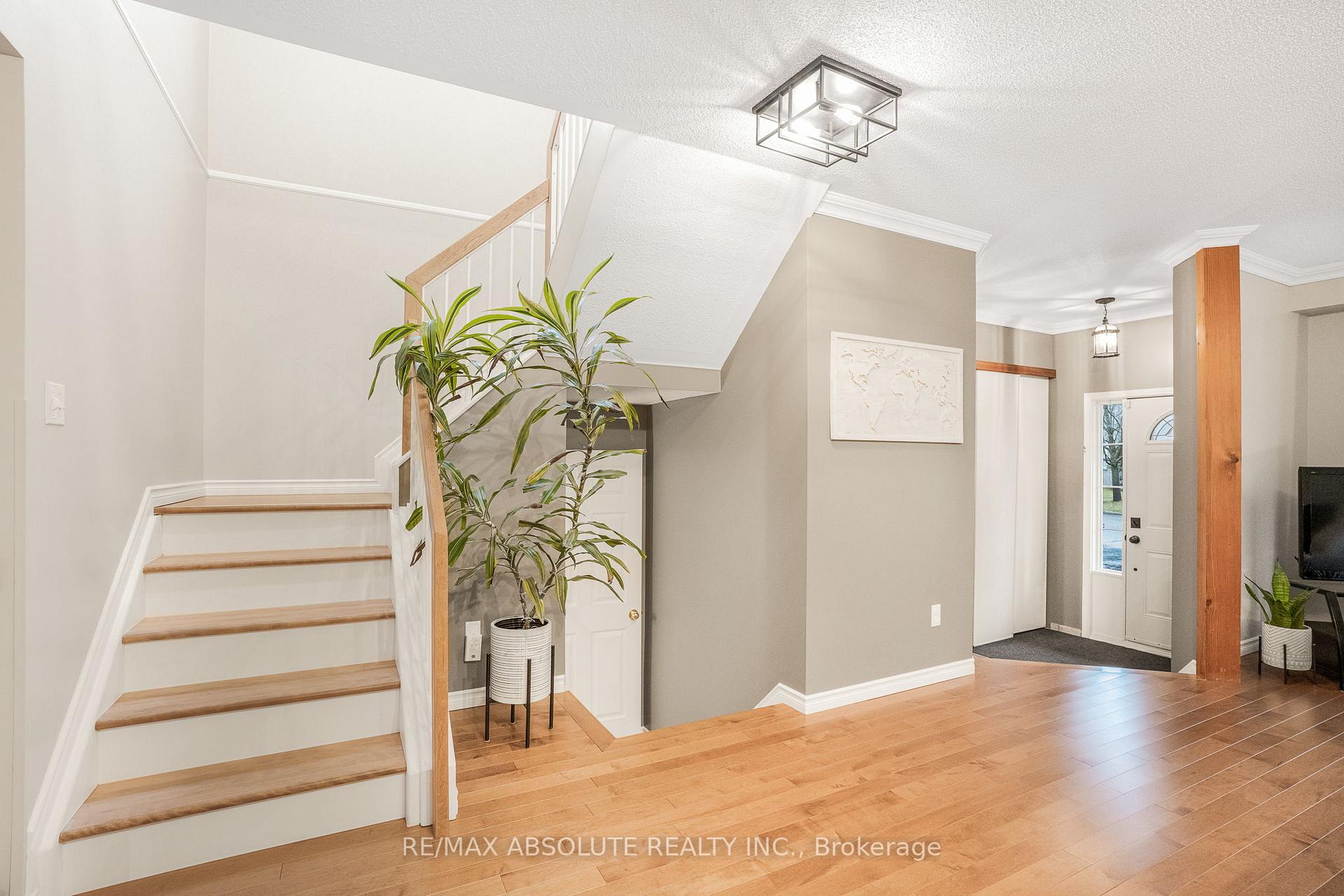 Photo 14 of 6042 Longleaf Drive, Ottawa, Chapel Hill South - Orleans Village — HOMEH