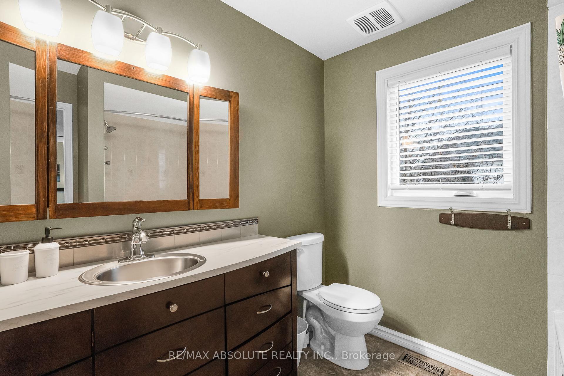 Photo 20 of 6042 Longleaf Drive, Ottawa, Chapel Hill South - Orleans Village — HOMEH