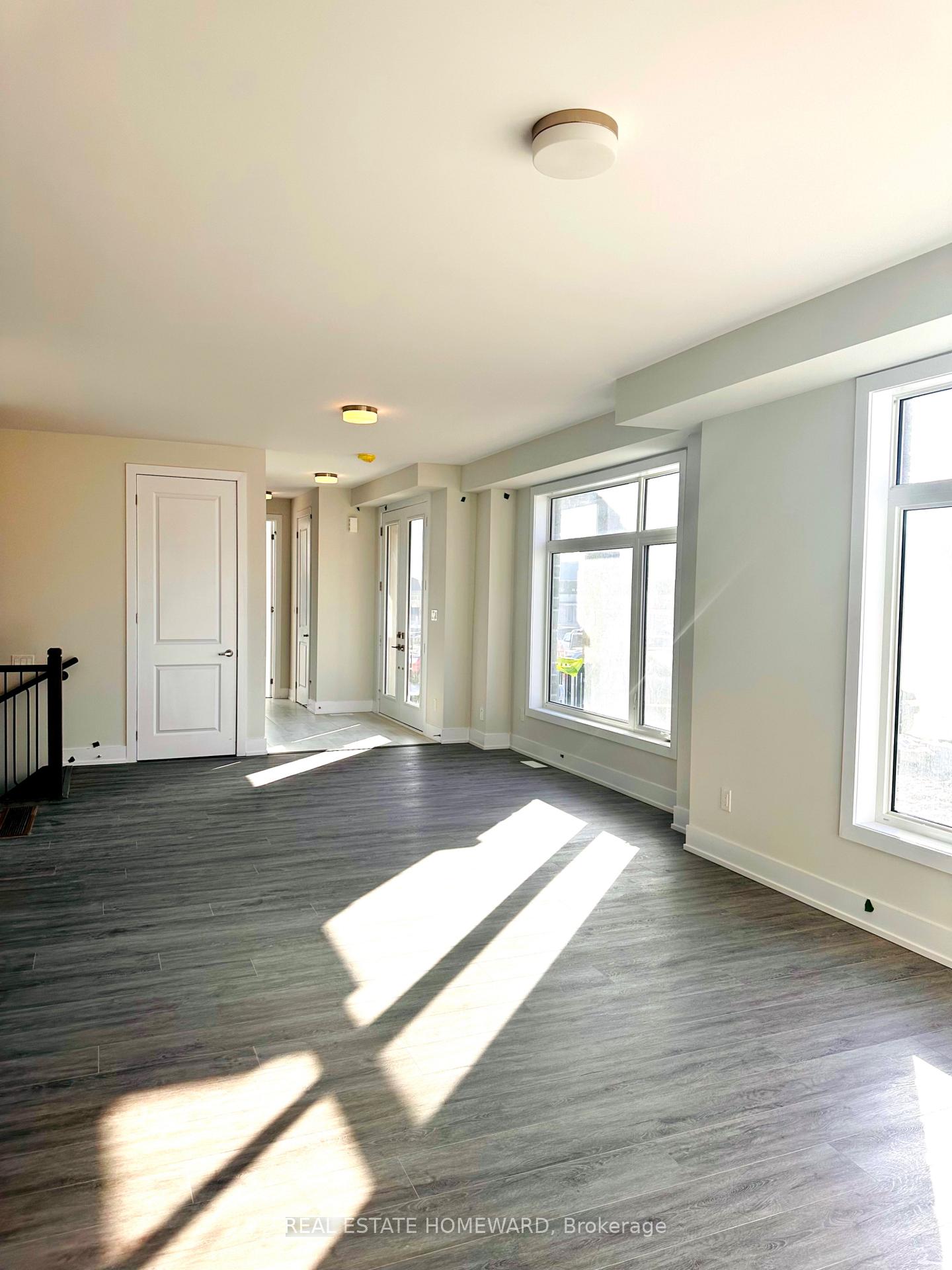 Photo 7 of 960 Lockie Drive, Oshawa, Kedron — HOMEH