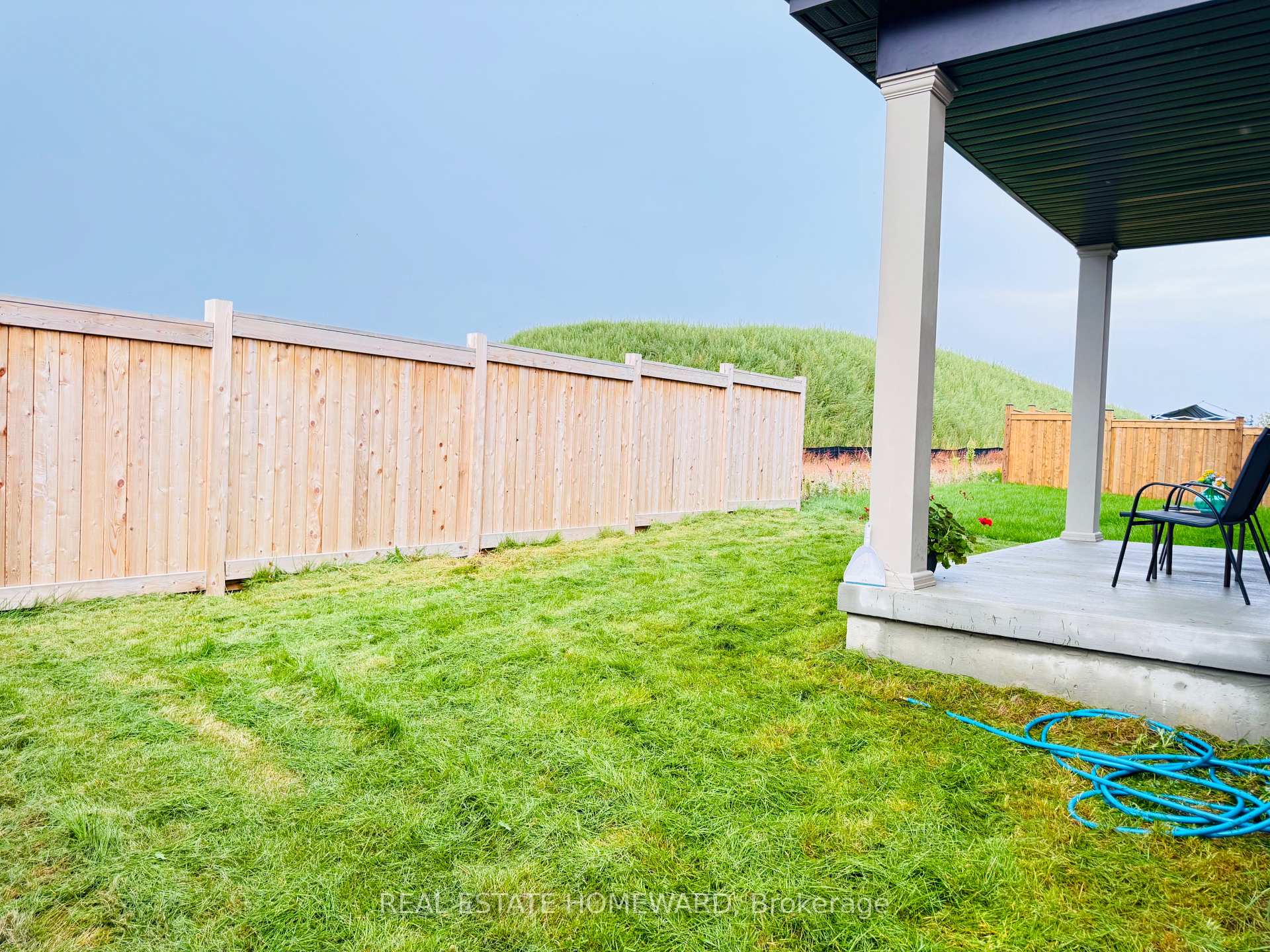 Photo 35 of 960 Lockie Drive, Oshawa, Kedron — HOMEH