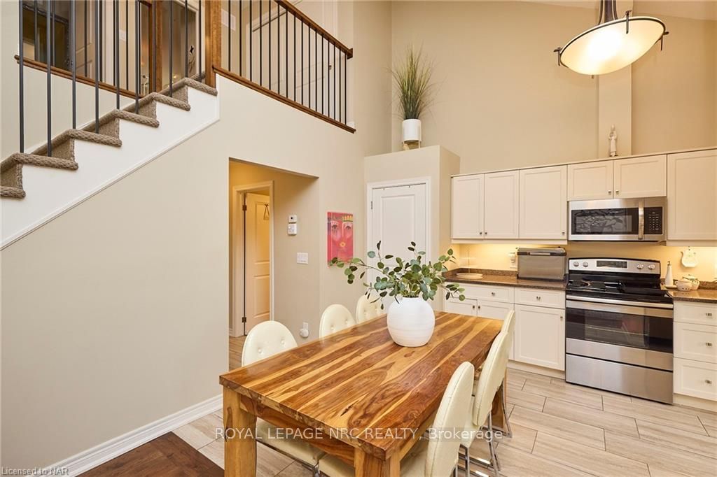 Photo 6 of 106 Summersides Boulevard, Pelham, Fonthill — HOMEH
