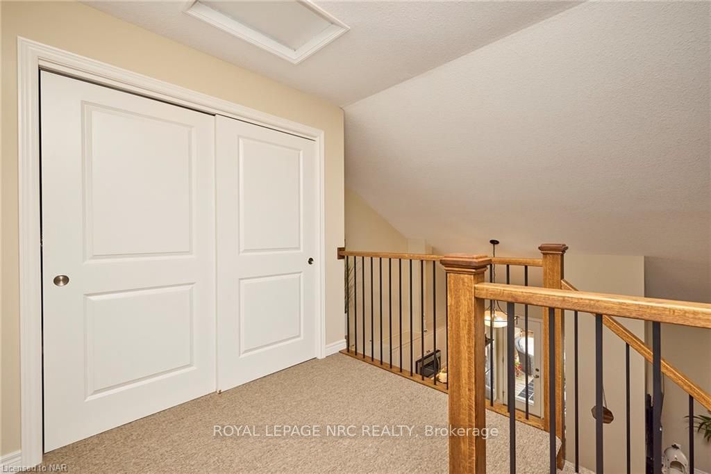 Photo 16 of 106 Summersides Boulevard, Pelham, Fonthill — HOMEH