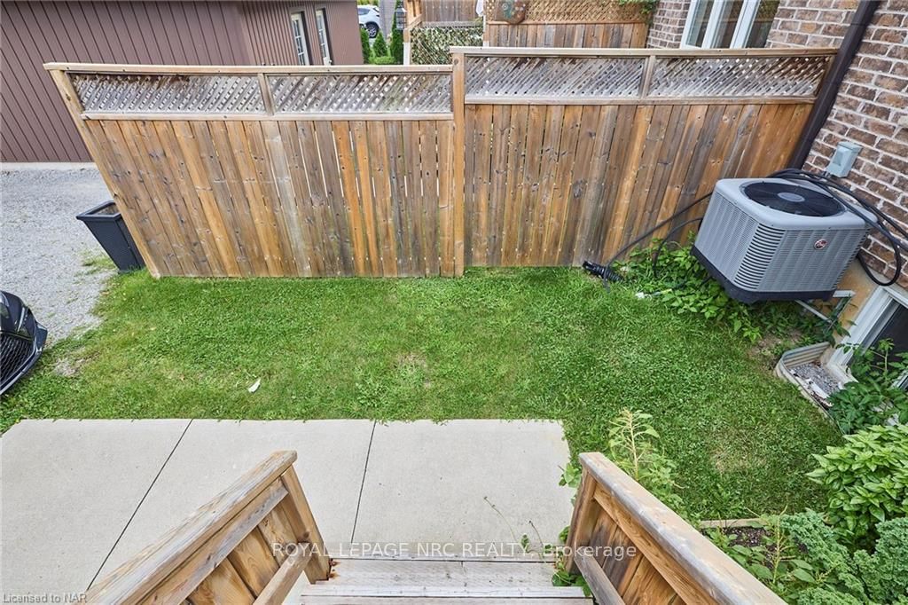 Photo 24 of 106 Summersides Boulevard, Pelham, Fonthill — HOMEH
