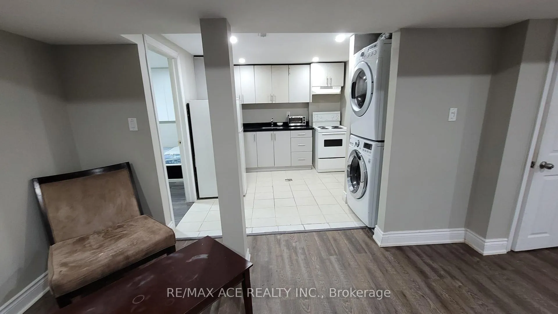 Photo 8 of Unit Bsmt, 518 Annapolis Avenue, Oshawa, McLaughlin — HOMEH