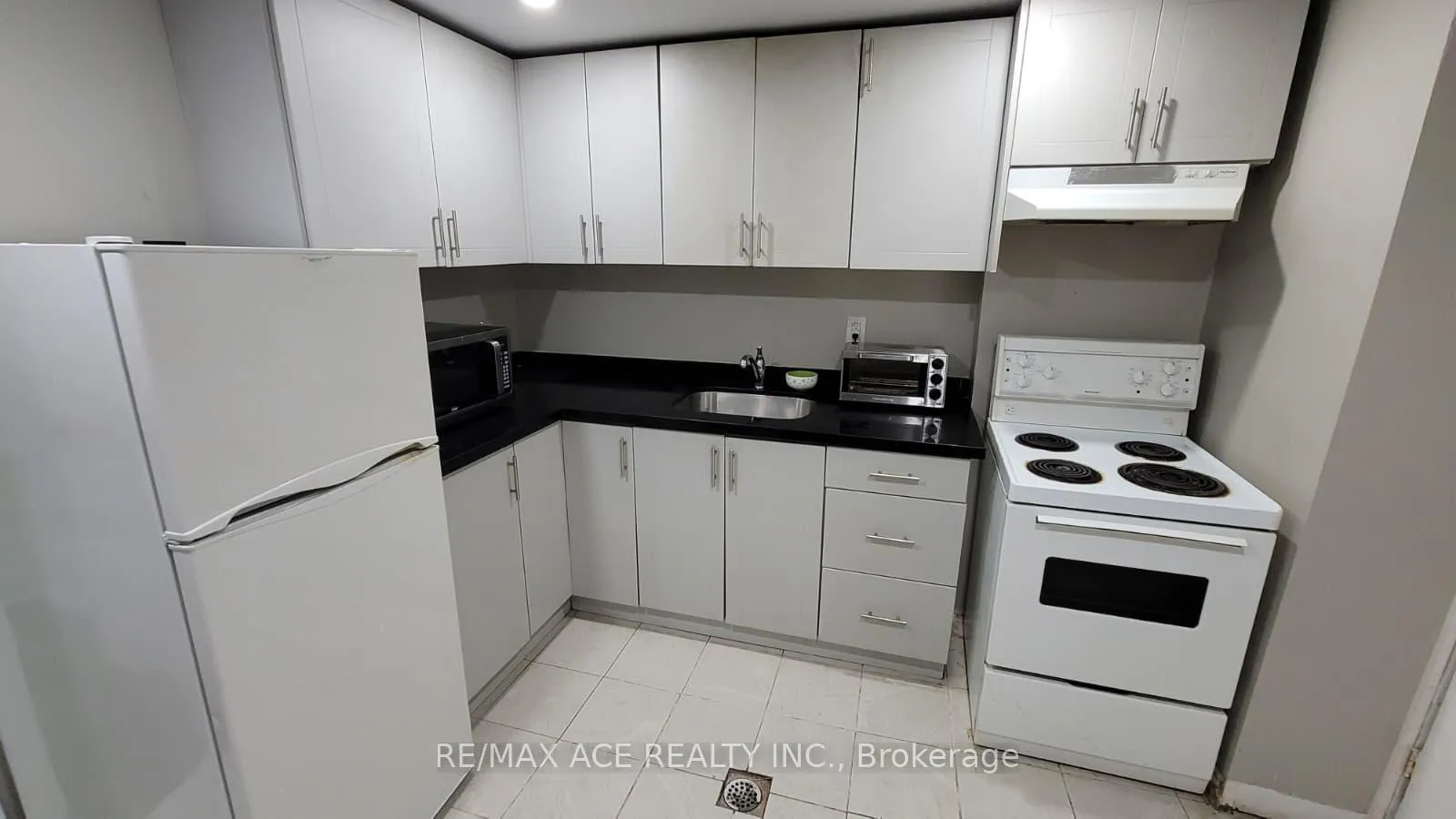 Photo 12 of Unit Bsmt, 518 Annapolis Avenue, Oshawa, McLaughlin — HOMEH
