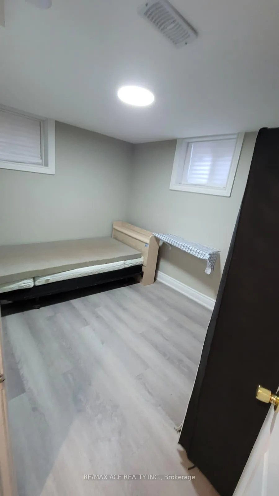 Photo 19 of Unit Bsmt, 518 Annapolis Avenue, Oshawa, McLaughlin — HOMEH