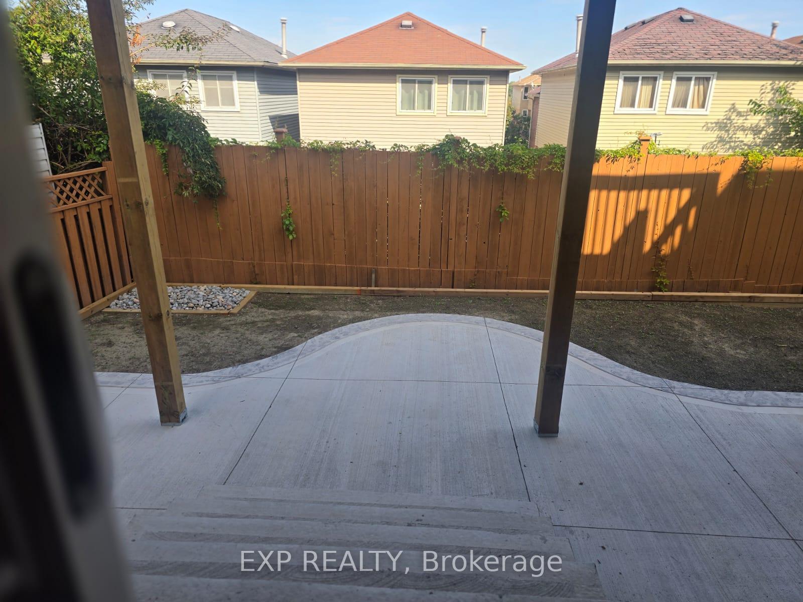 Photo 9 of 2113 Theoden Court, Pickering, Brock Ridge — HOMEH