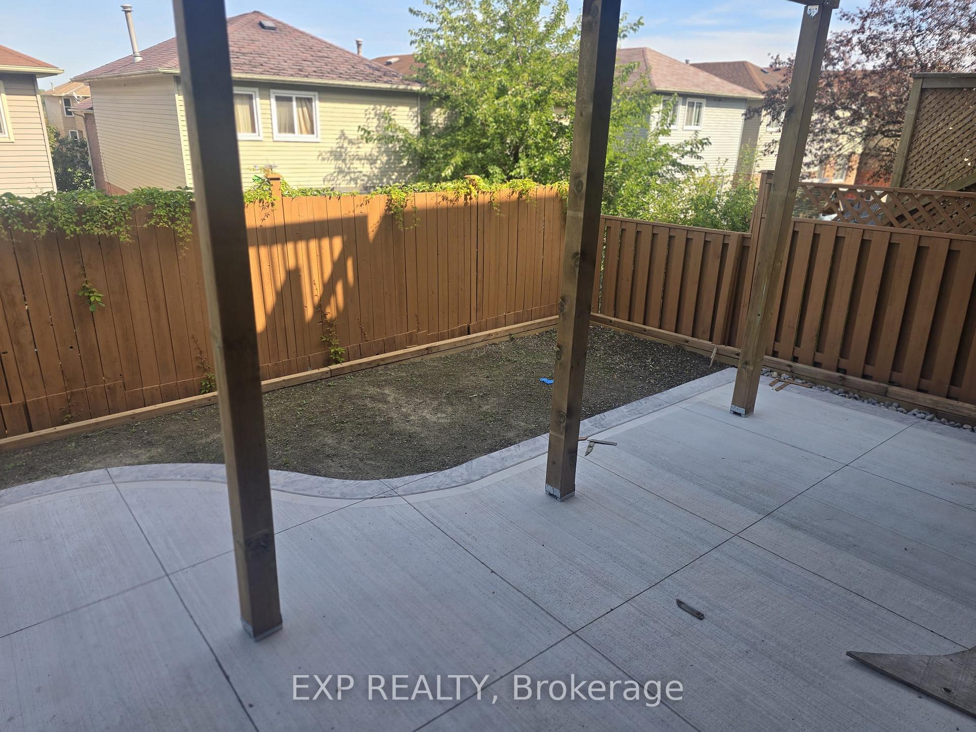 Photo 12 of 2113 Theoden Court, Pickering, Brock Ridge — HOMEH