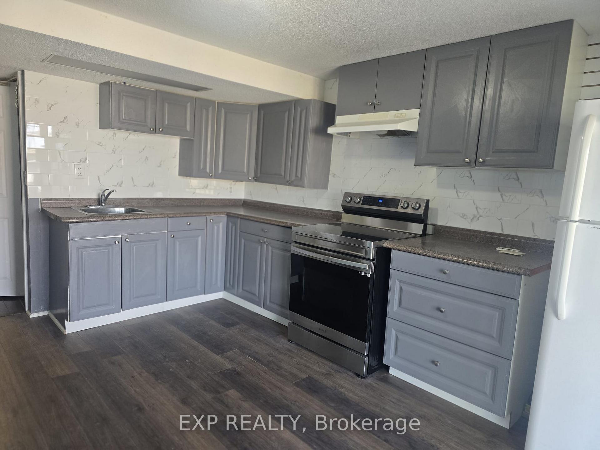 Photo 14 of 2113 Theoden Court, Pickering, Brock Ridge — HOMEH
