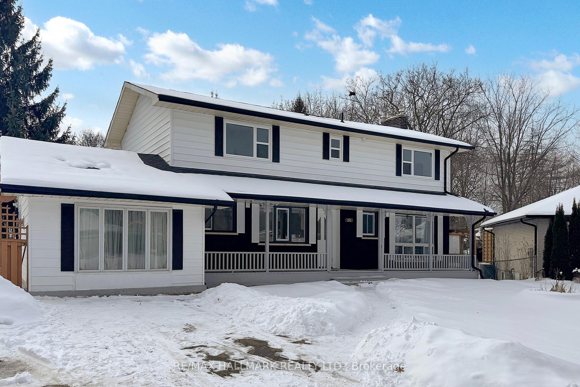 Photo 5 of 696 Jasmine Crescent, Oshawa, Centennial — HOMEH