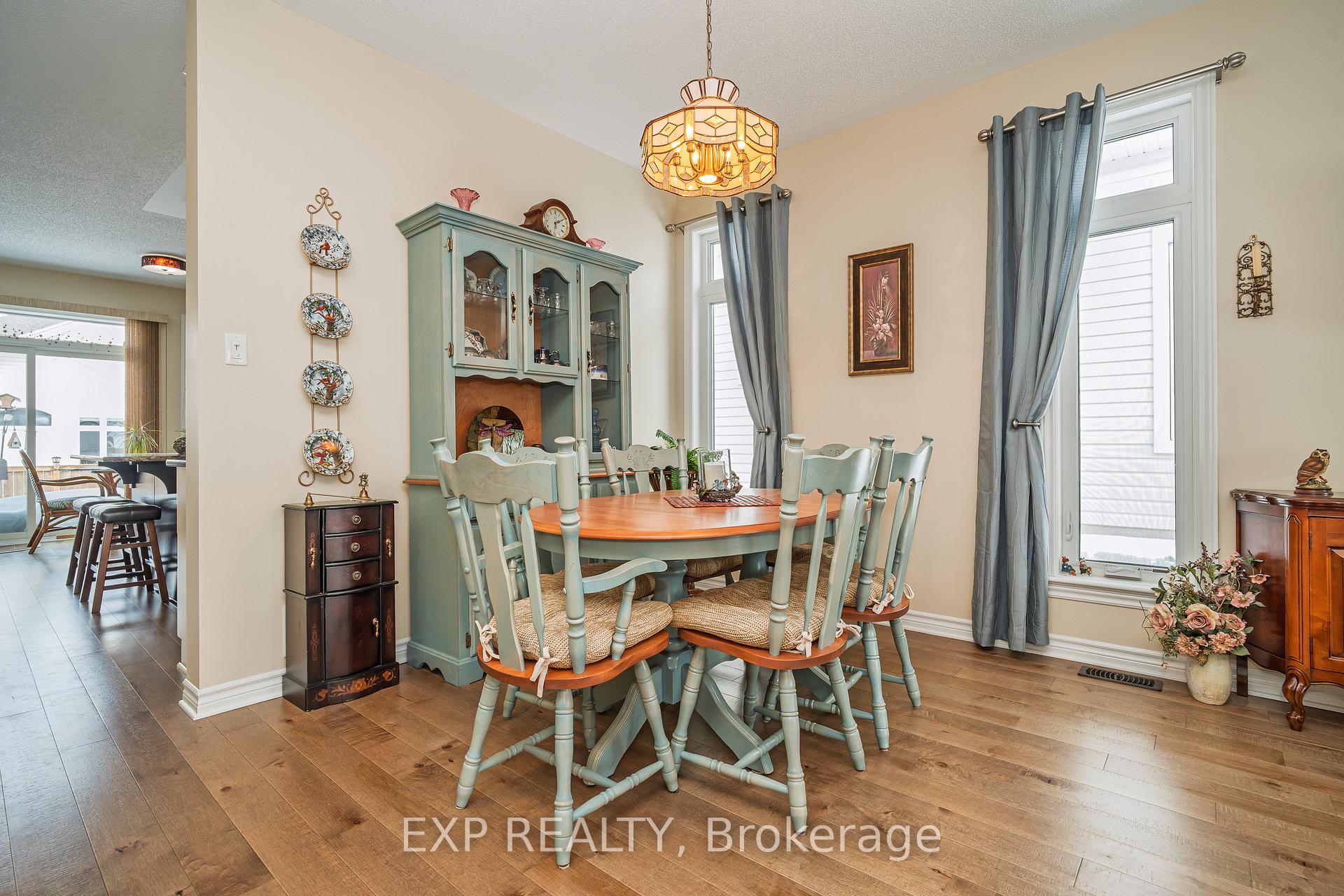 Photo 5 of 208 Voie De Brouage Way, Ottawa, Camelot — HOMEH