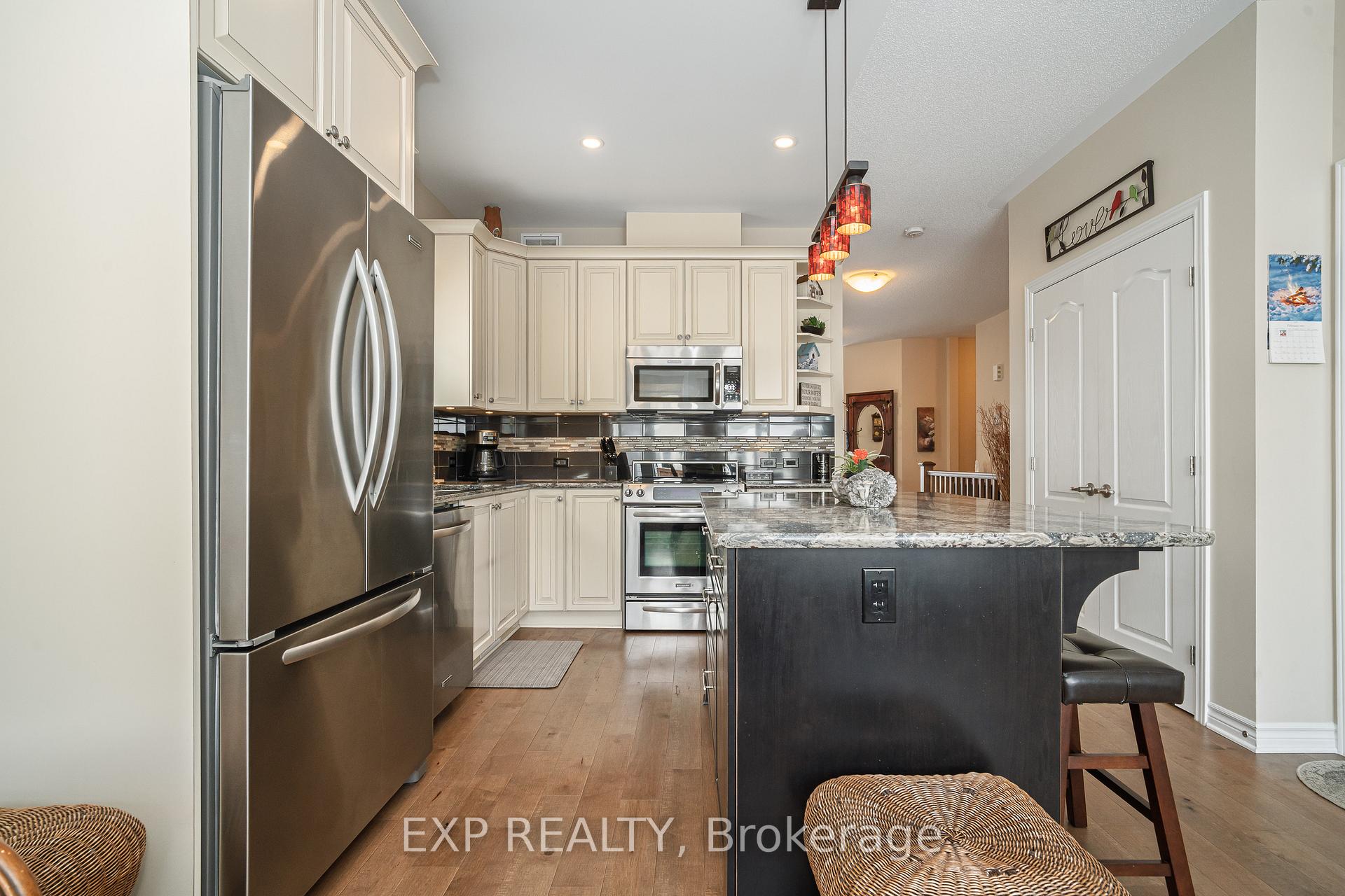 Photo 8 of 208 Voie De Brouage Way, Ottawa, Camelot — HOMEH