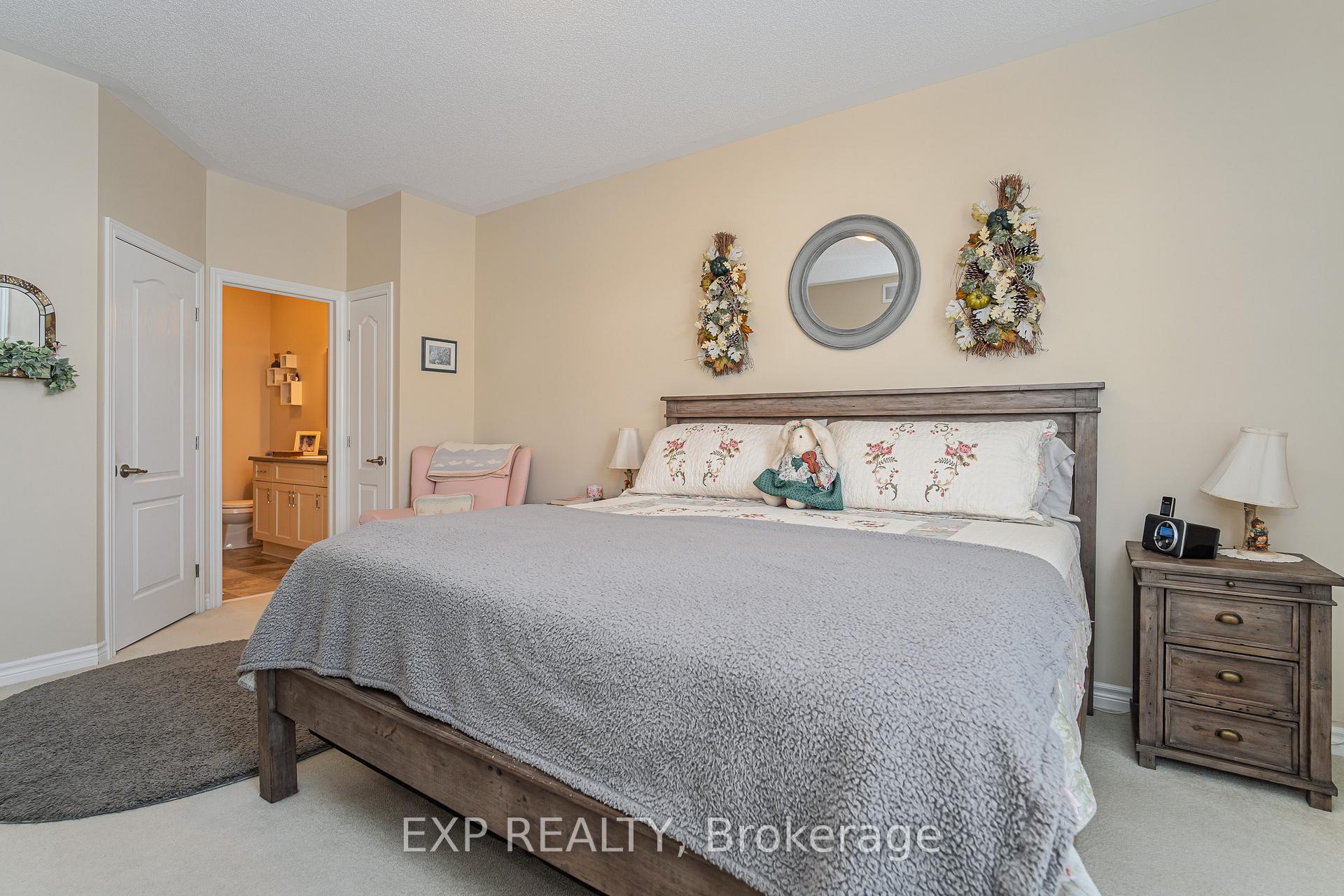 Photo 14 of 208 Voie De Brouage Way, Ottawa, Camelot — HOMEH