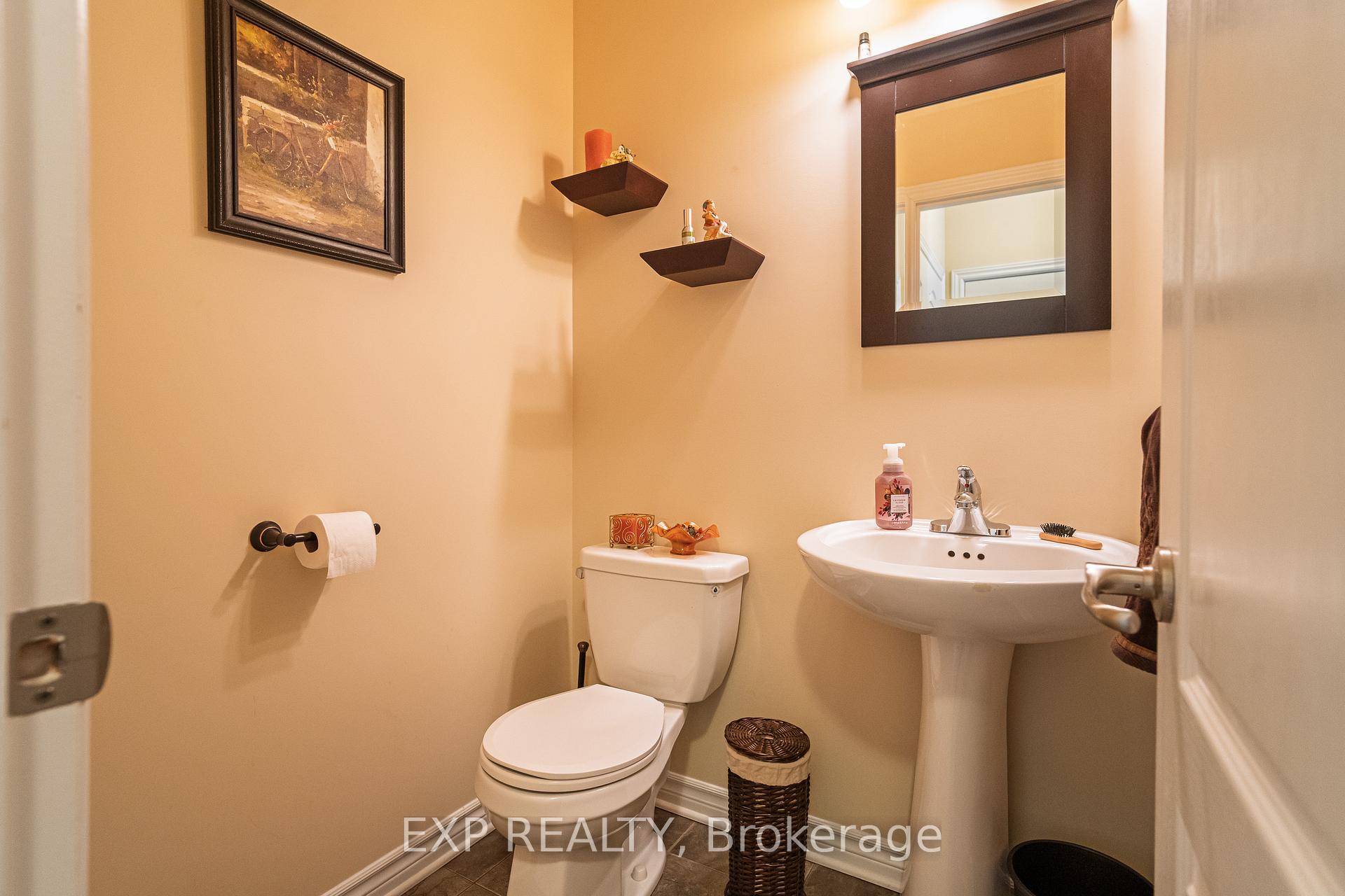 Photo 19 of 208 Voie De Brouage Way, Ottawa, Camelot — HOMEH