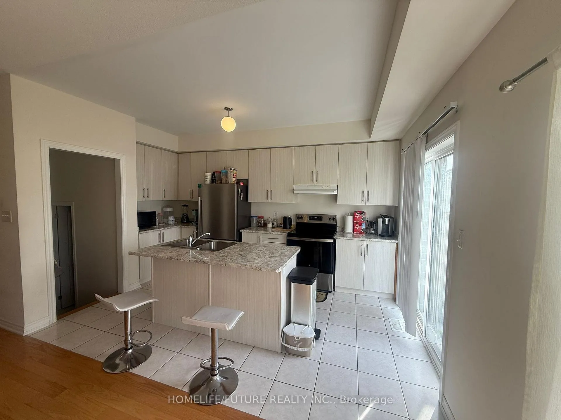 Photo 13 of 2404 Angora Street, Pickering, Rural Pickering — HOMEH