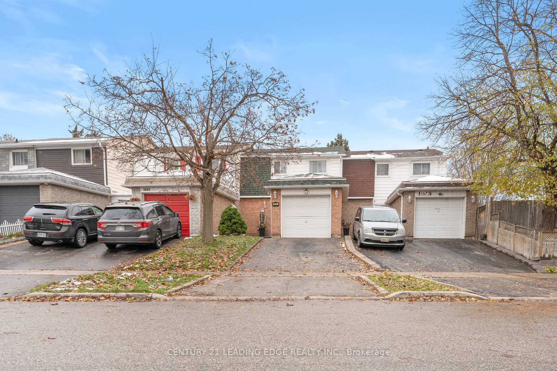 Photo 1 of 1671 Alwin Circle, Pickering, Village East — HOMEH