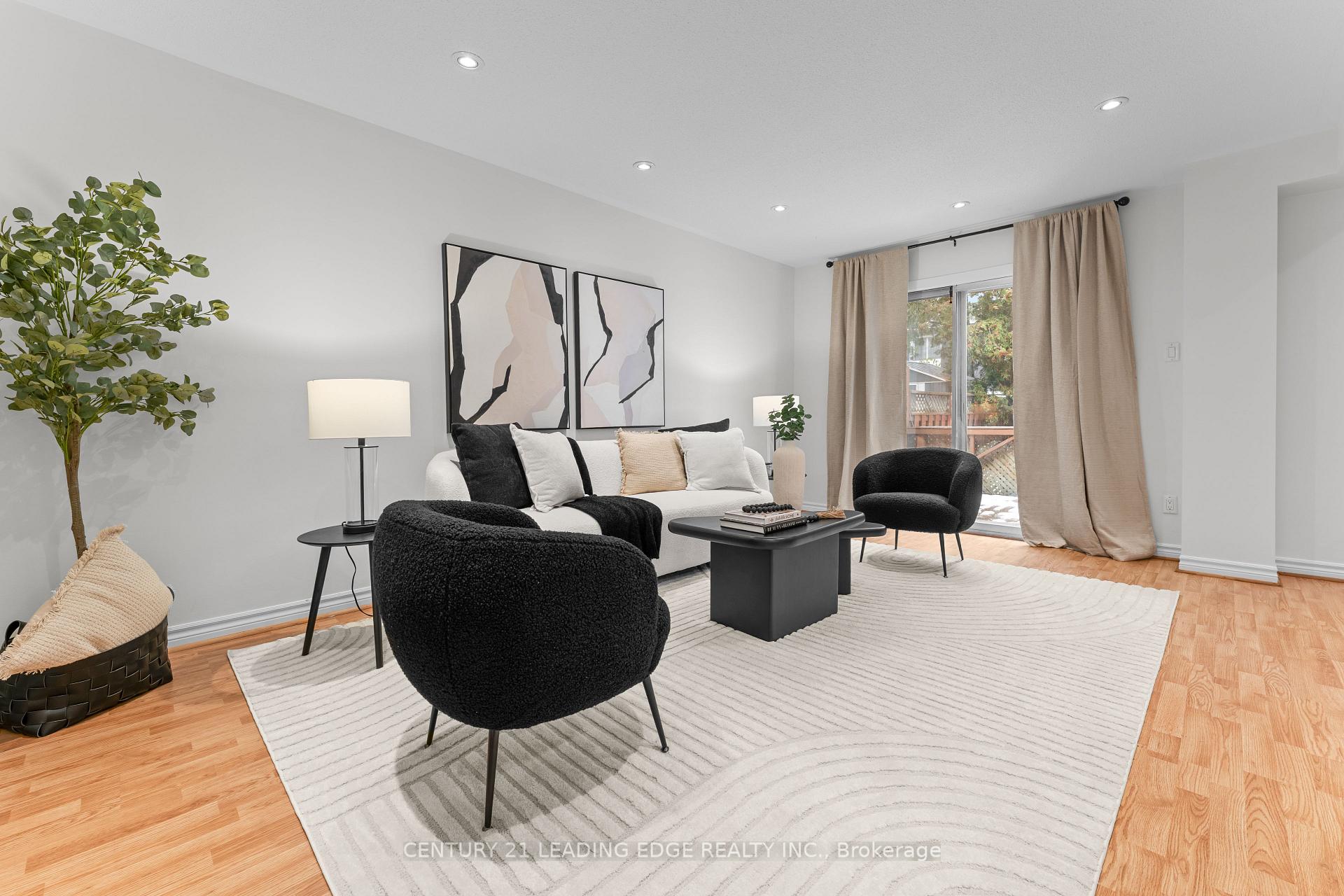 Photo 7 of 1671 Alwin Circle, Pickering, Village East — HOMEH