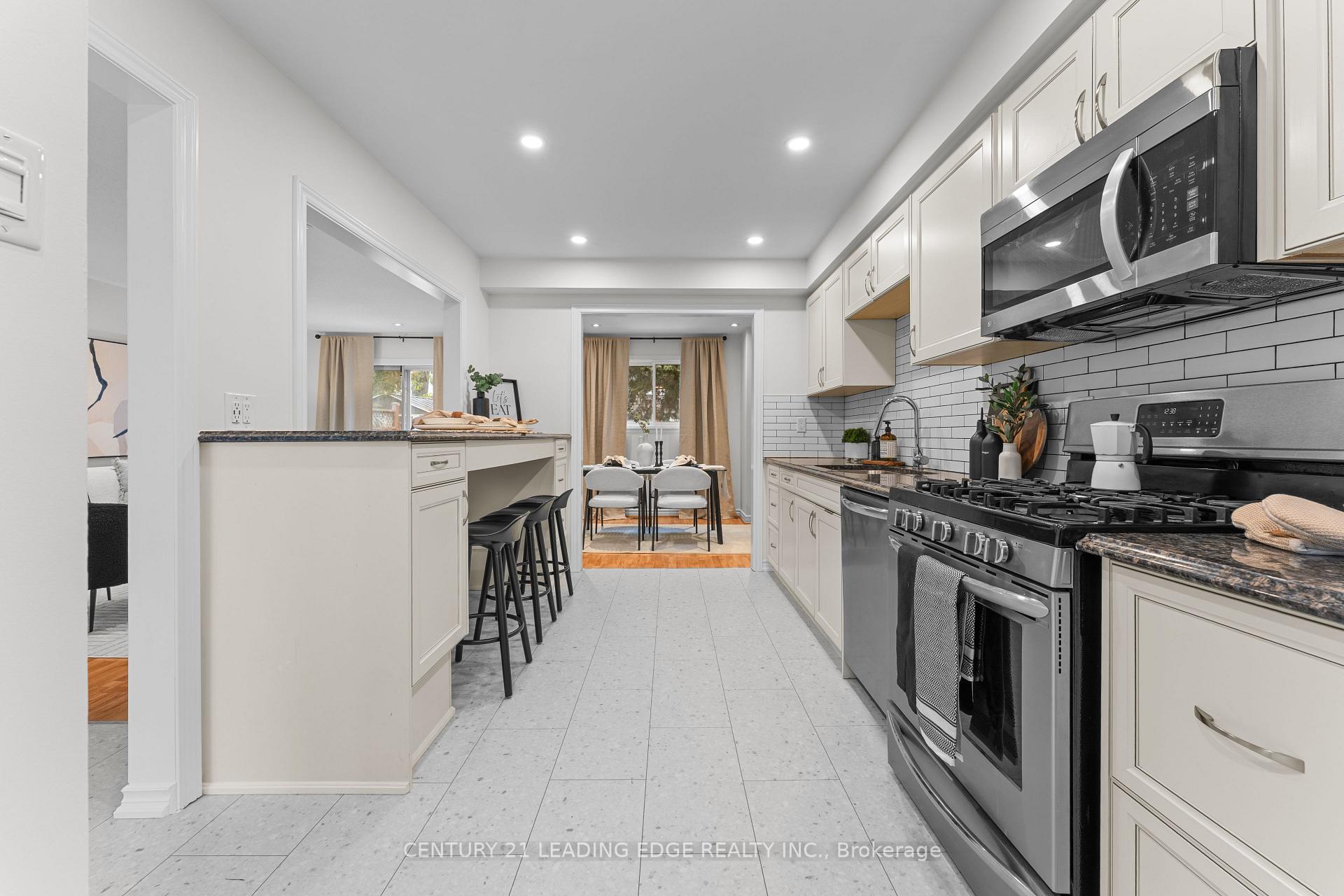 Photo 13 of 1671 Alwin Circle, Pickering, Village East — HOMEH