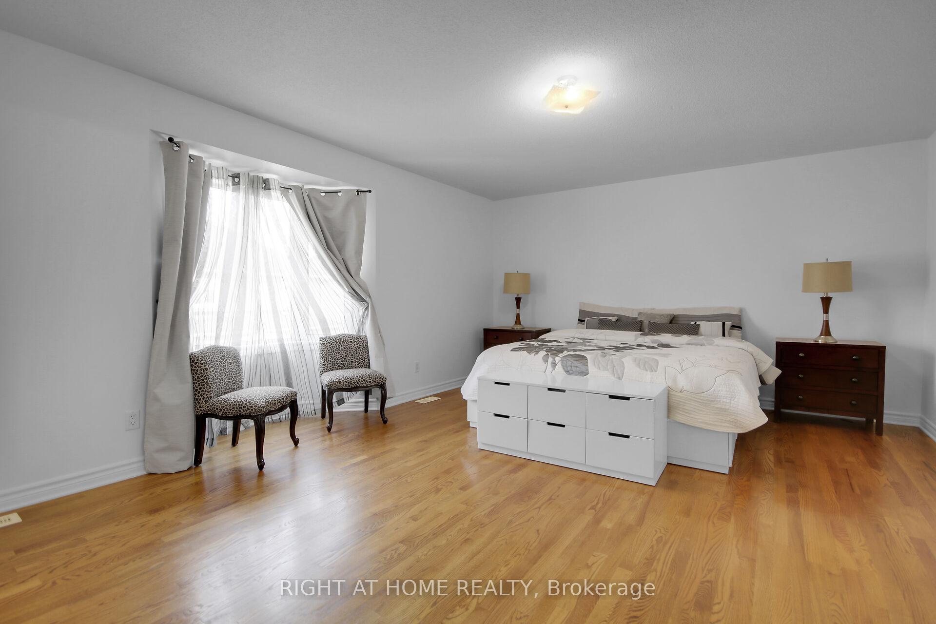 Photo 22 of 915 Gosnell Terrace, Ottawa, Fallingbrook/Gardenway South — HOMEH
