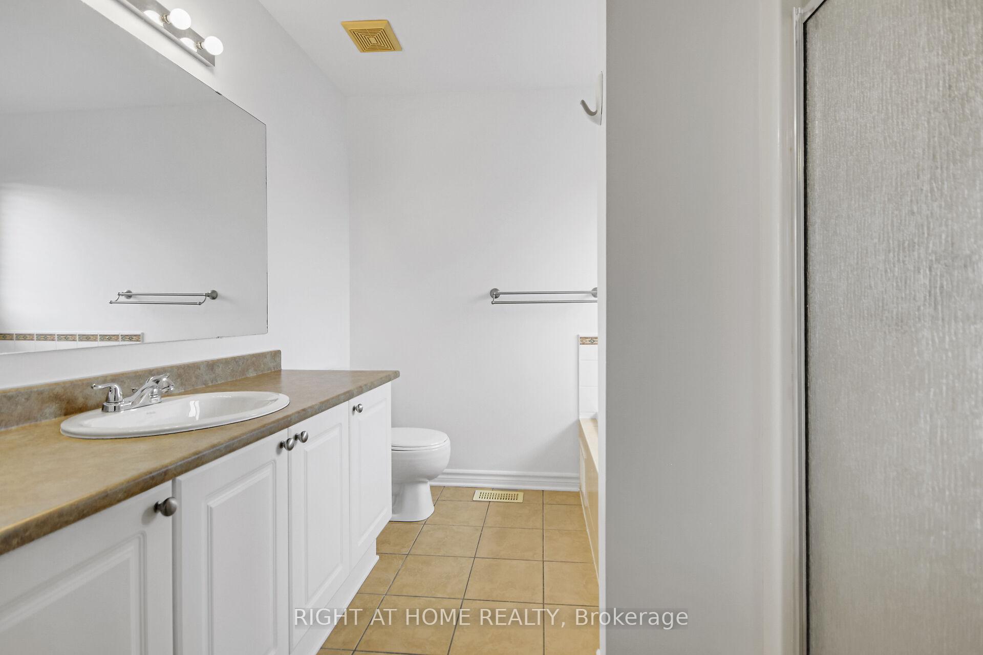 Photo 25 of 915 Gosnell Terrace, Ottawa, Fallingbrook/Gardenway South — HOMEH