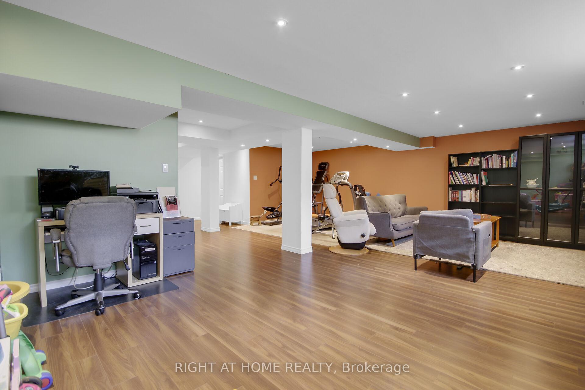 Photo 38 of 915 Gosnell Terrace, Ottawa, Fallingbrook/Gardenway South — HOMEH