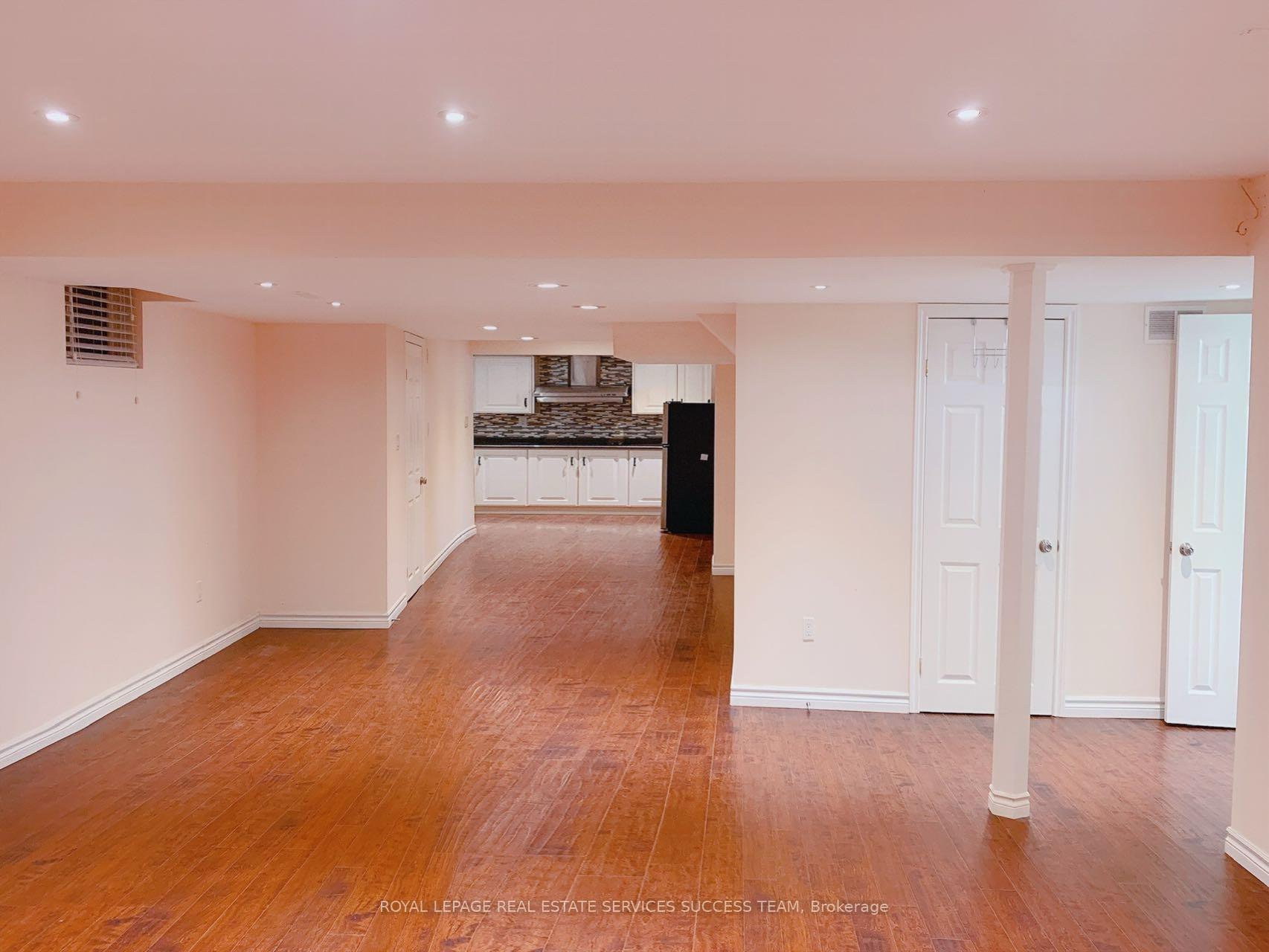 Photo 3 of 1045 Kelman Court, Milton, Coates — HOMEH