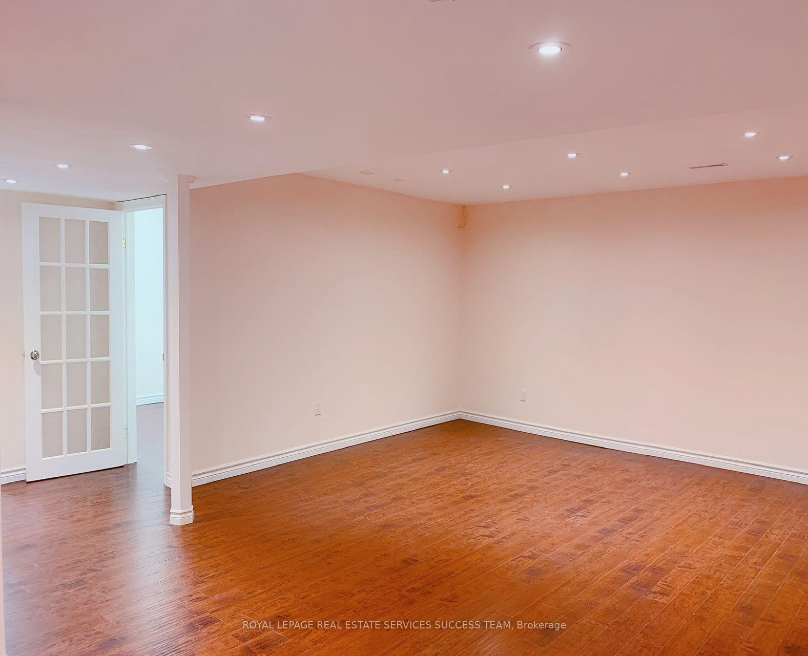 Photo 4 of 1045 Kelman Court, Milton, Coates — HOMEH