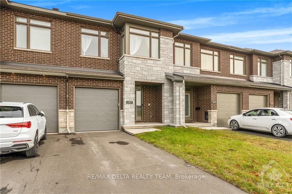Photo 2 of 687 Cordelette Circle, Ottawa, Mer Bleue/Bradley Estates/Anderson Park — HOMEH