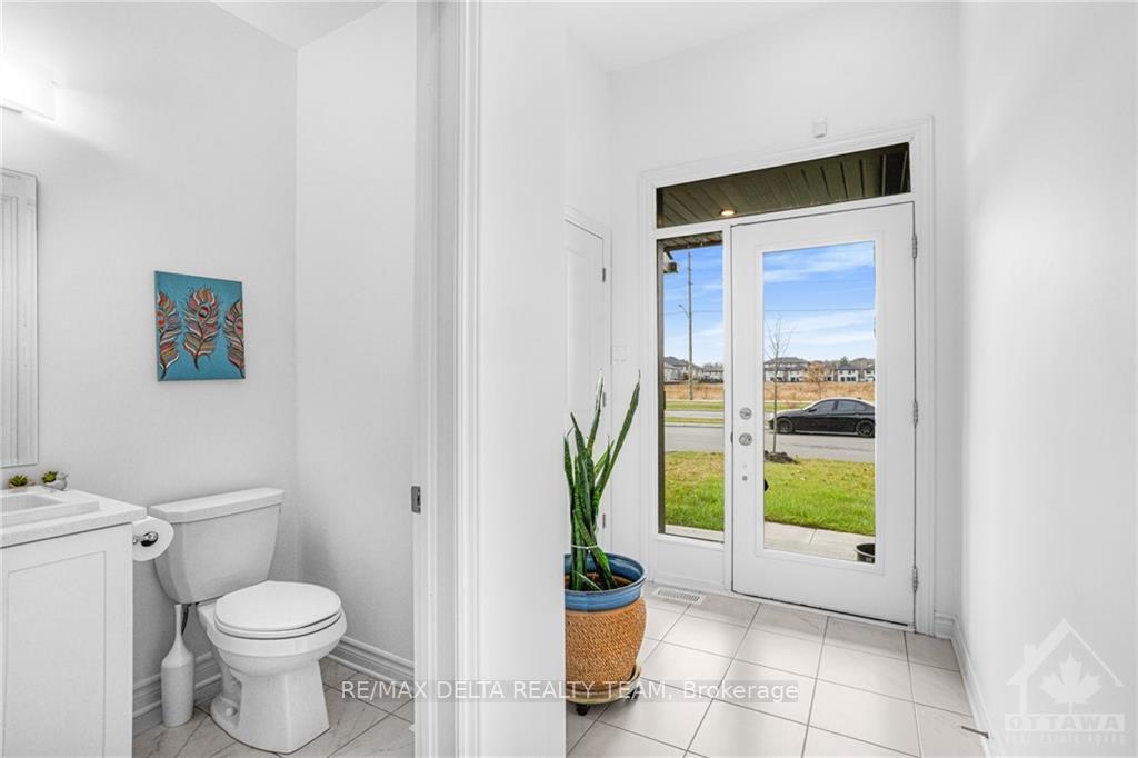 Photo 3 of 687 Cordelette Circle, Ottawa, Mer Bleue/Bradley Estates/Anderson Park — HOMEH