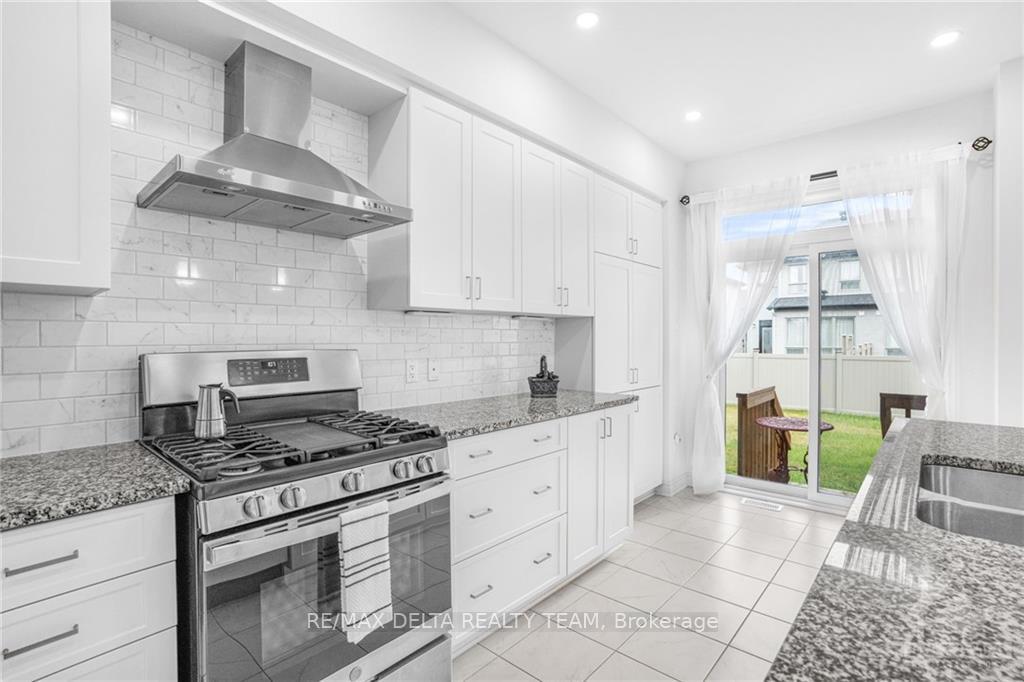 Photo 5 of 687 Cordelette Circle, Ottawa, Mer Bleue/Bradley Estates/Anderson Park — HOMEH