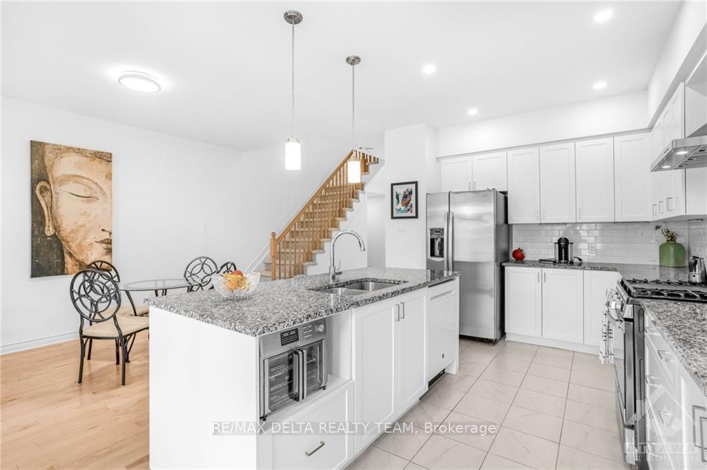 Photo 8 of 687 Cordelette Circle, Ottawa, Mer Bleue/Bradley Estates/Anderson Park — HOMEH