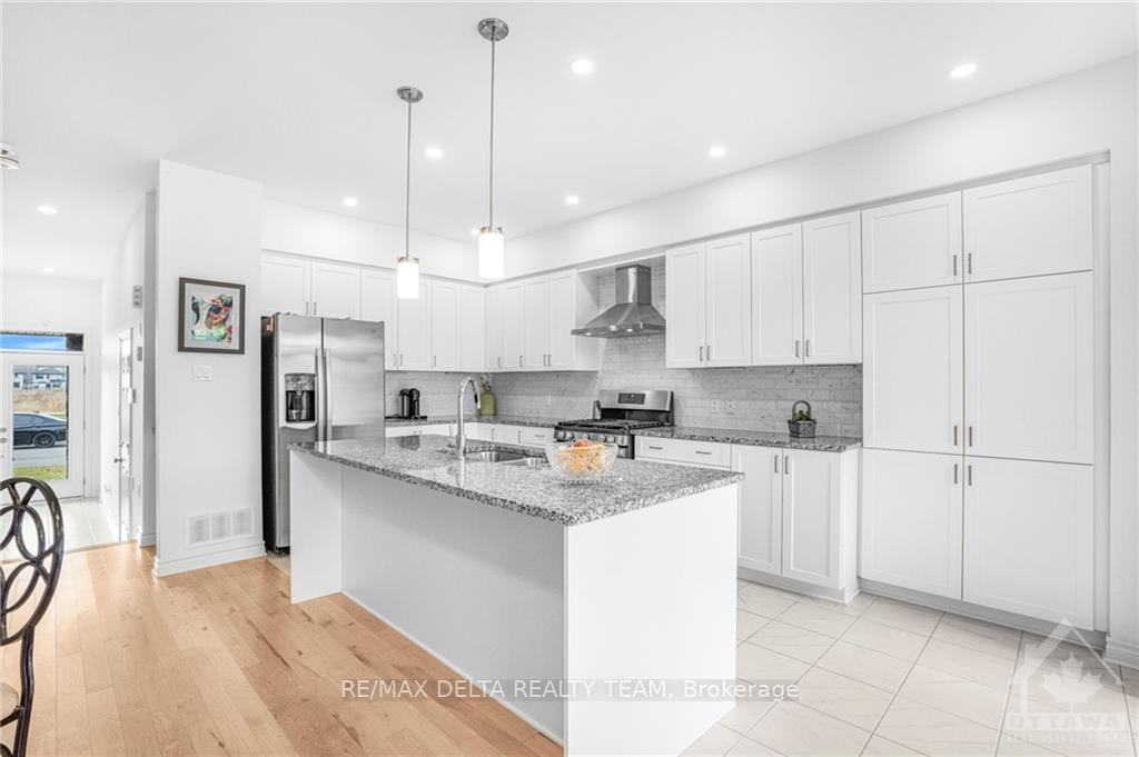 Photo 9 of 687 Cordelette Circle, Ottawa, Mer Bleue/Bradley Estates/Anderson Park — HOMEH