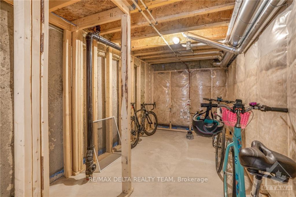 Photo 25 of 687 Cordelette Circle, Ottawa, Mer Bleue/Bradley Estates/Anderson Park — HOMEH