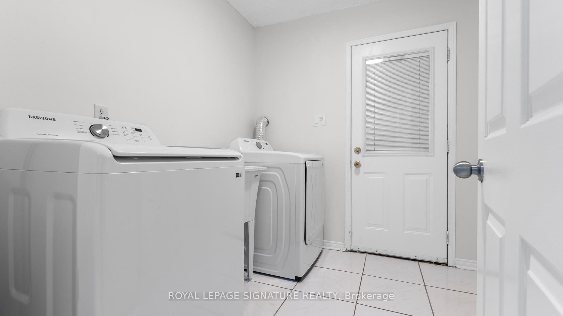 Photo 18 of 583 Foxwood Trail, Pickering, Amberlea — HOMEH