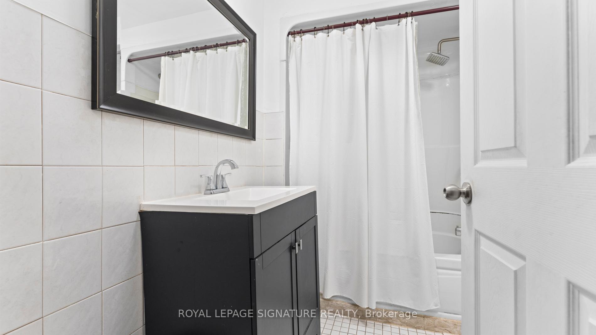 Photo 43 of 583 Foxwood Trail, Pickering, Amberlea — HOMEH