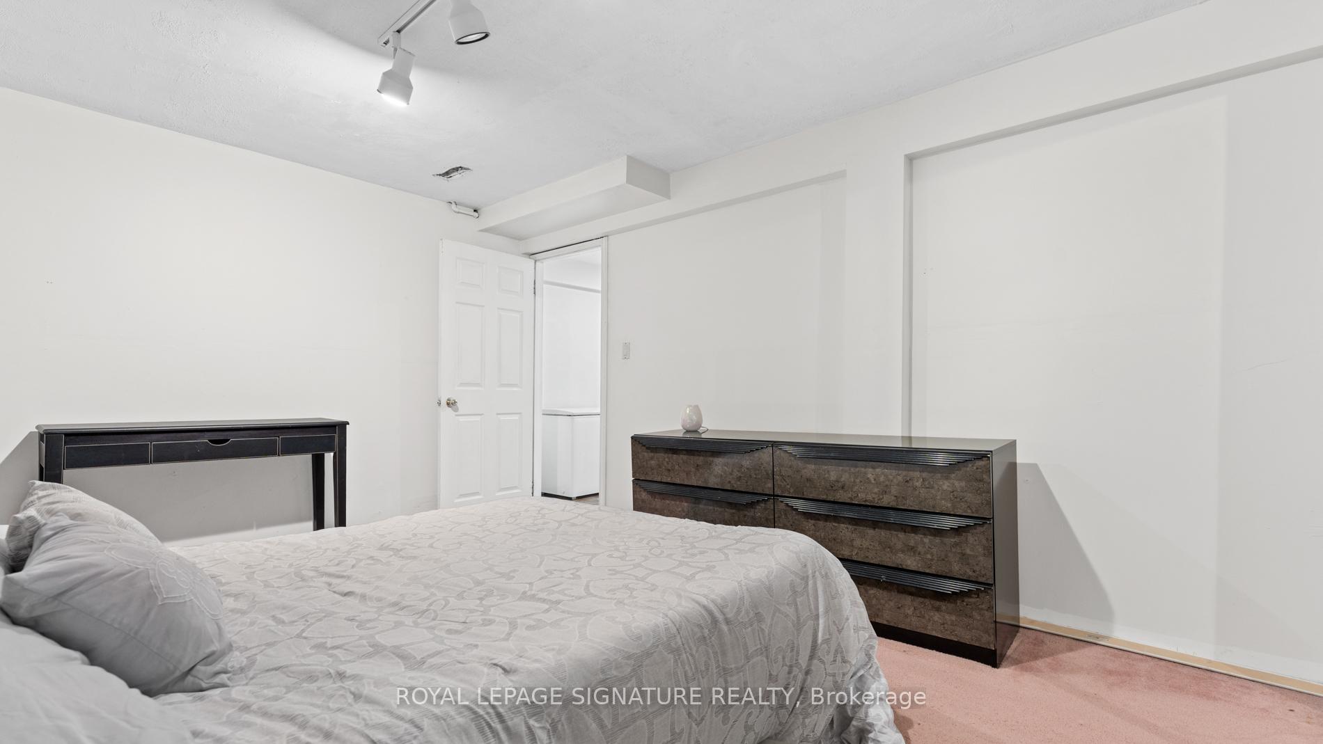 Photo 45 of 583 Foxwood Trail, Pickering, Amberlea — HOMEH
