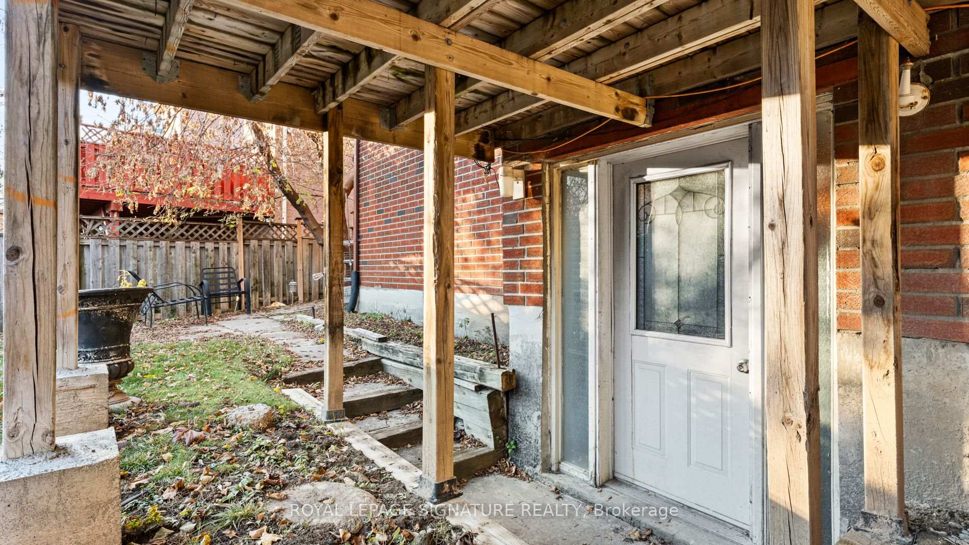 Photo 48 of 583 Foxwood Trail, Pickering, Amberlea — HOMEH
